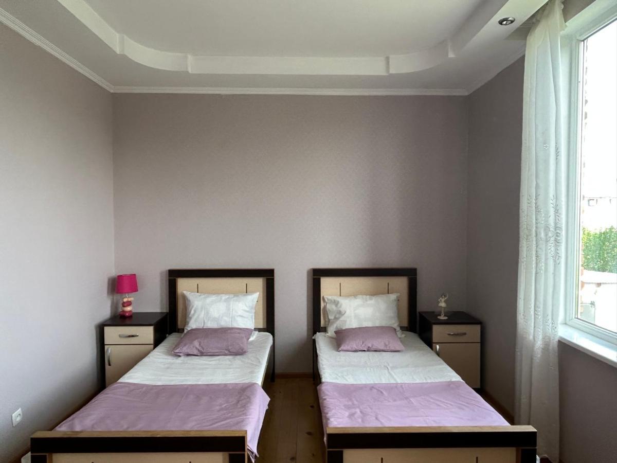 Guesthouse Tea Kutaisi Zewnętrze zdjęcie